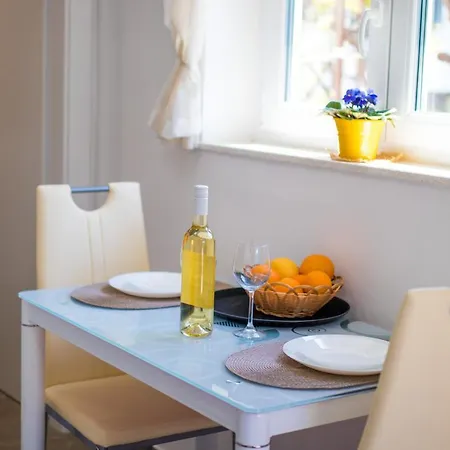 Apartment Mara Krk Town